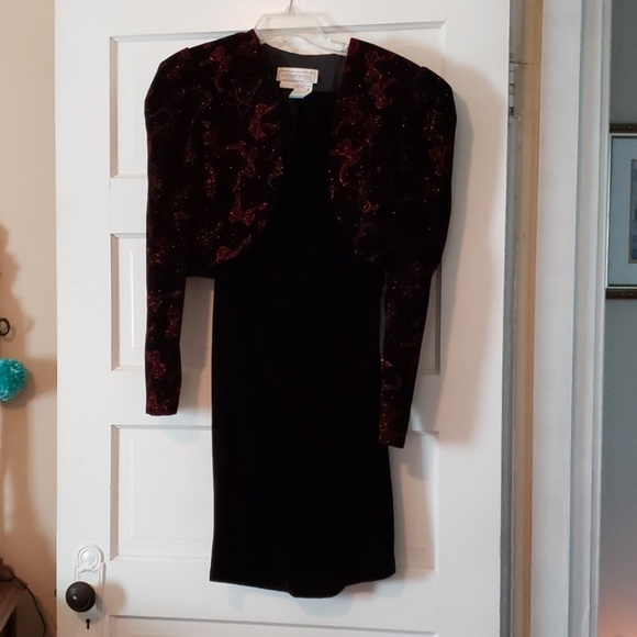 Holiday velvet party dress - Picture 1 of 5